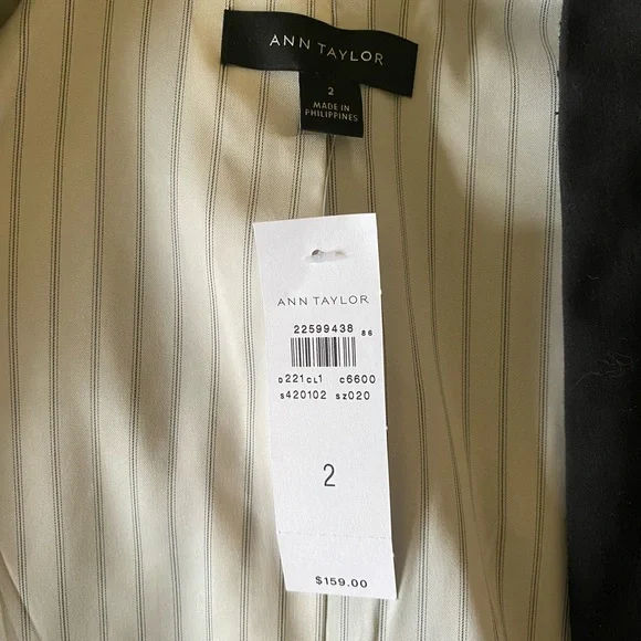 Ann Taylor NWT SKIRT SUIT SET - Sleek Black Blazer & Skirt - Picture 7 of 10